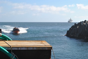 Transferring ashore from the RMS St Helena