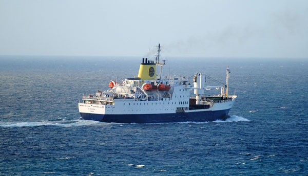 RMS St Helena heads for St Helena at 19.24