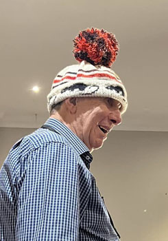 Auction: Rat bobble hat