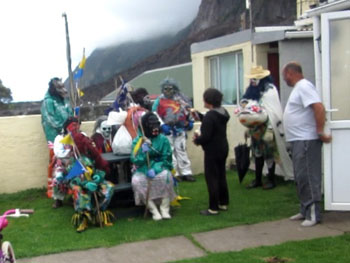 Dawn Repetto handing out beer in her garden