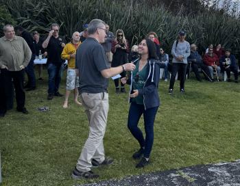 Lynette receives her prize