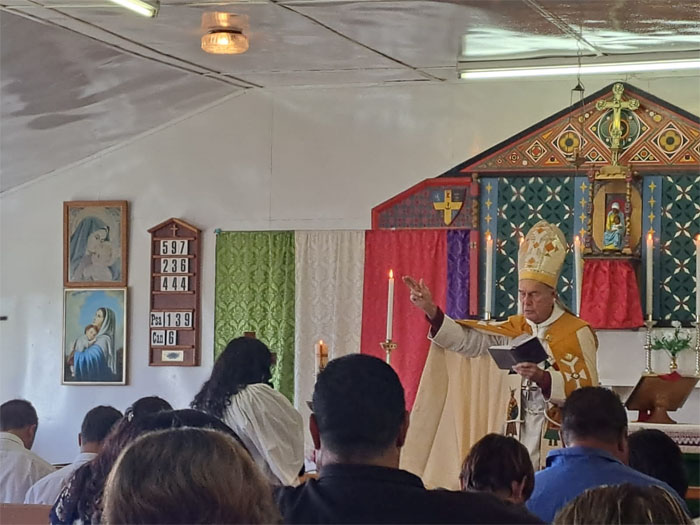 Bishop Geoff conducting the Confirmation service.