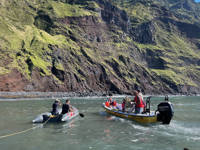 Getting ready to land at Stonybeach Bay landing place.