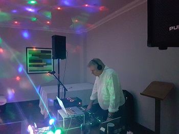 DJ Barry Carter