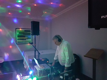 DJ Barry Carter