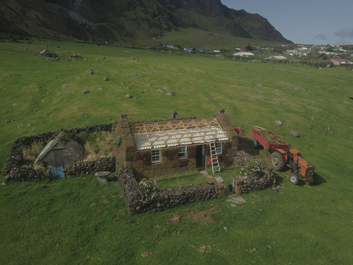 House with the old flax removed ready for rethatching