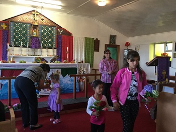 Children collecting posies for their mothers.
